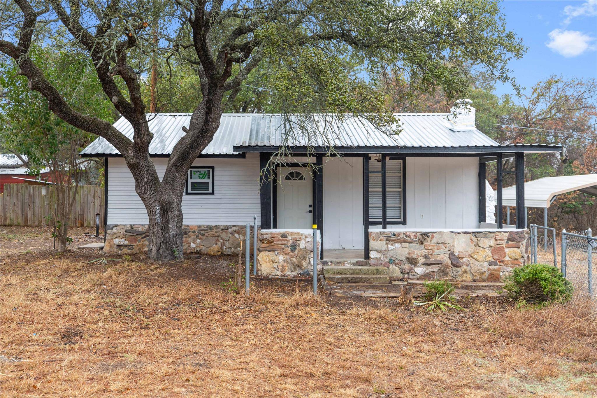 6916 Clover Leaf DR, Brownwood, TX 76801