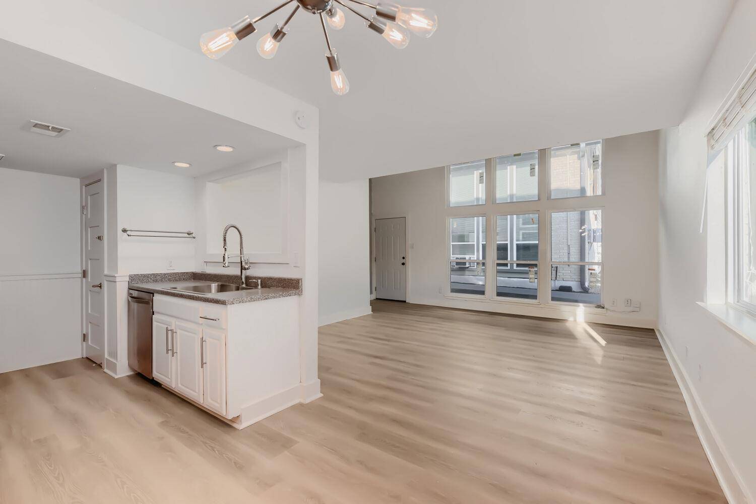 2124 Burton DR #174, Austin, TX 78741