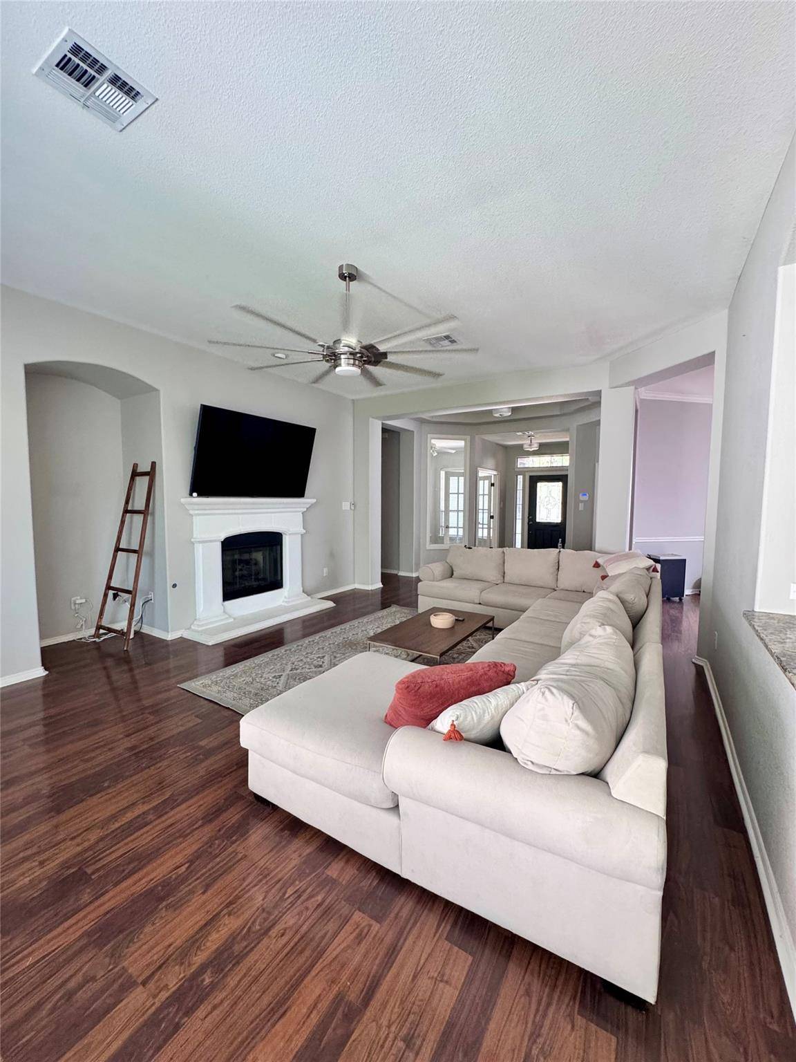 1324 Bull Horn LOOP, Round Rock, TX 78665