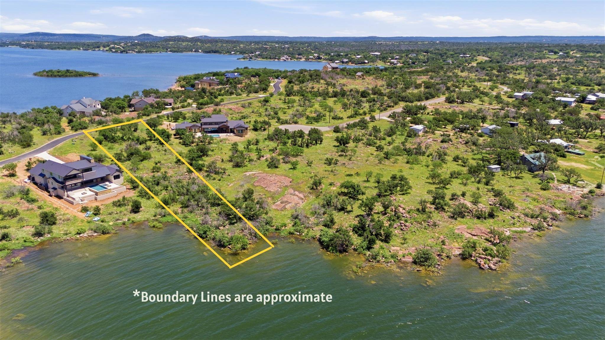 308 Peninsula DR, Burnet, TX 78611