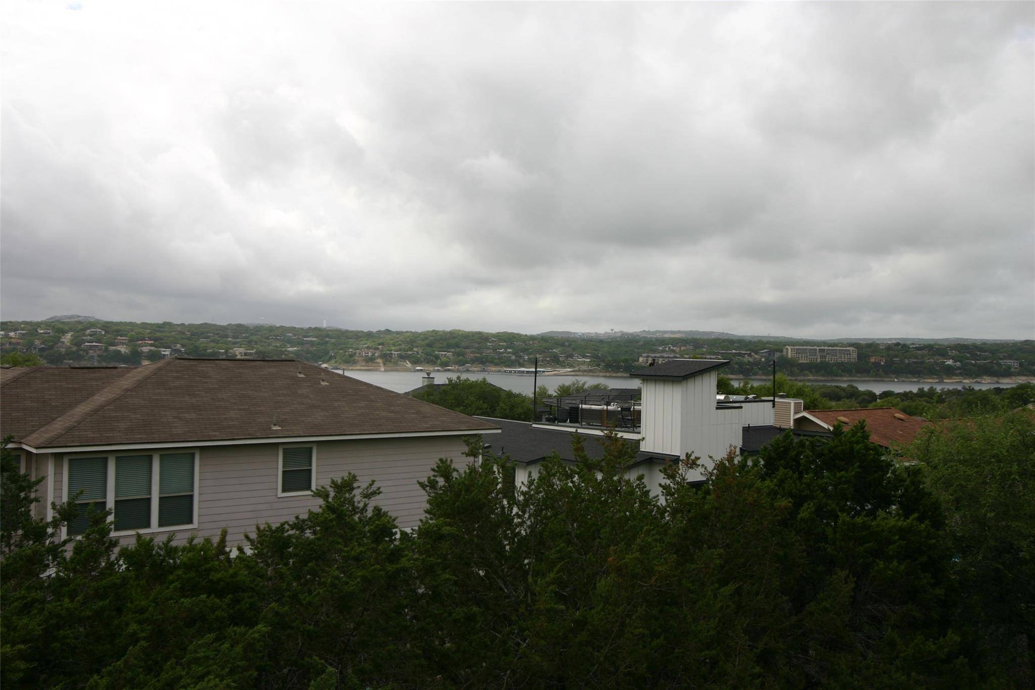 332 Southwind RD, Point Venture, TX 78645