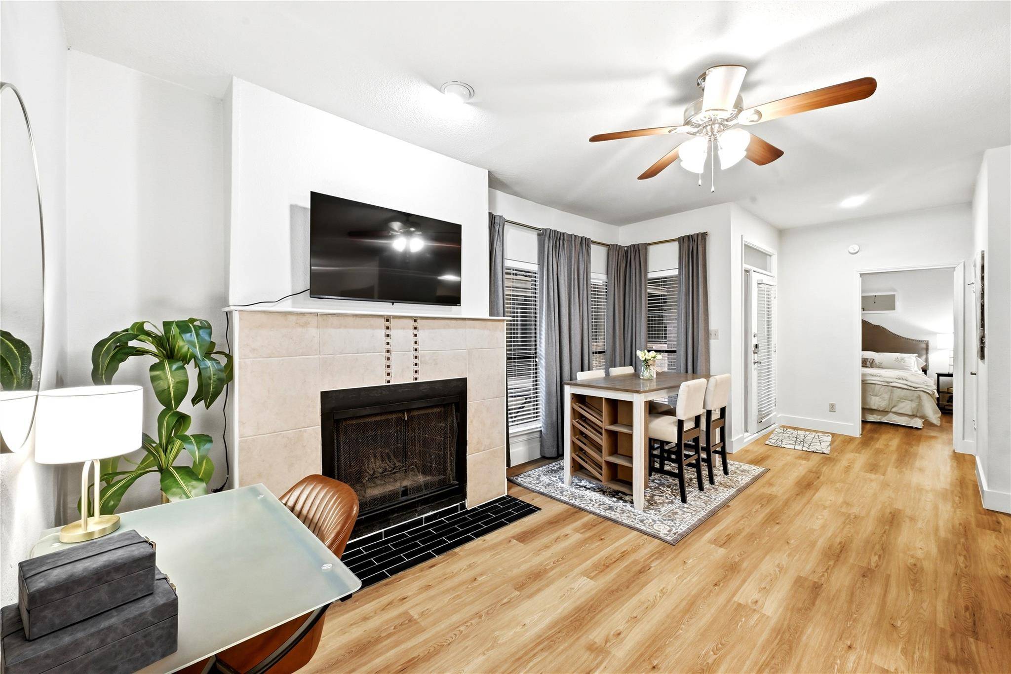 1910 Robbins PL #105, Austin, TX 78705
