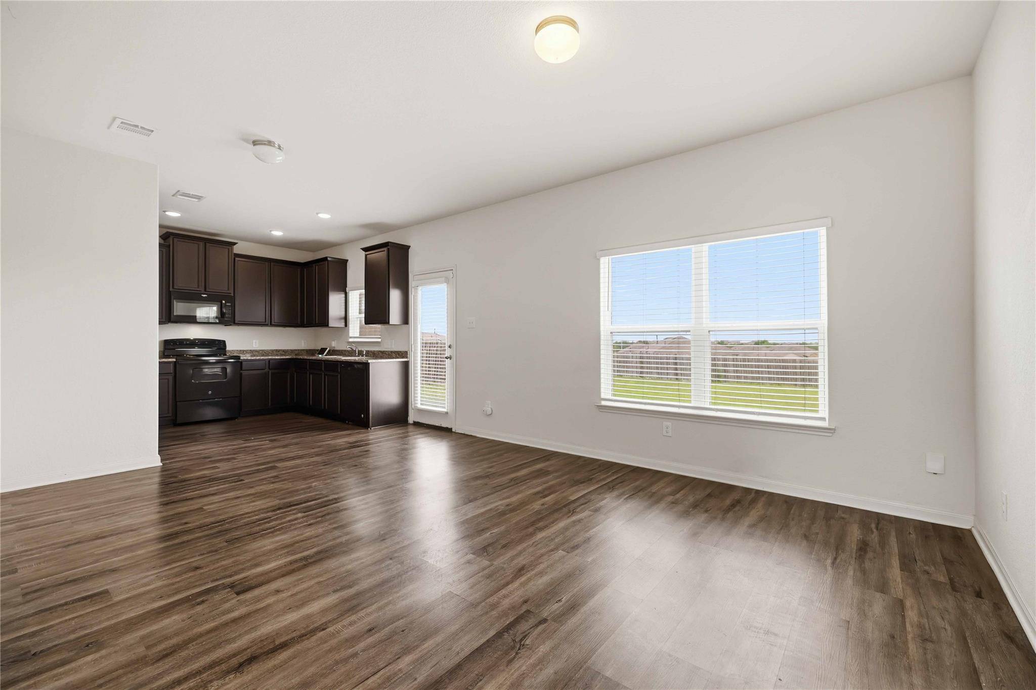 19912 Woodrow Wilson ST, Manor, TX 78653