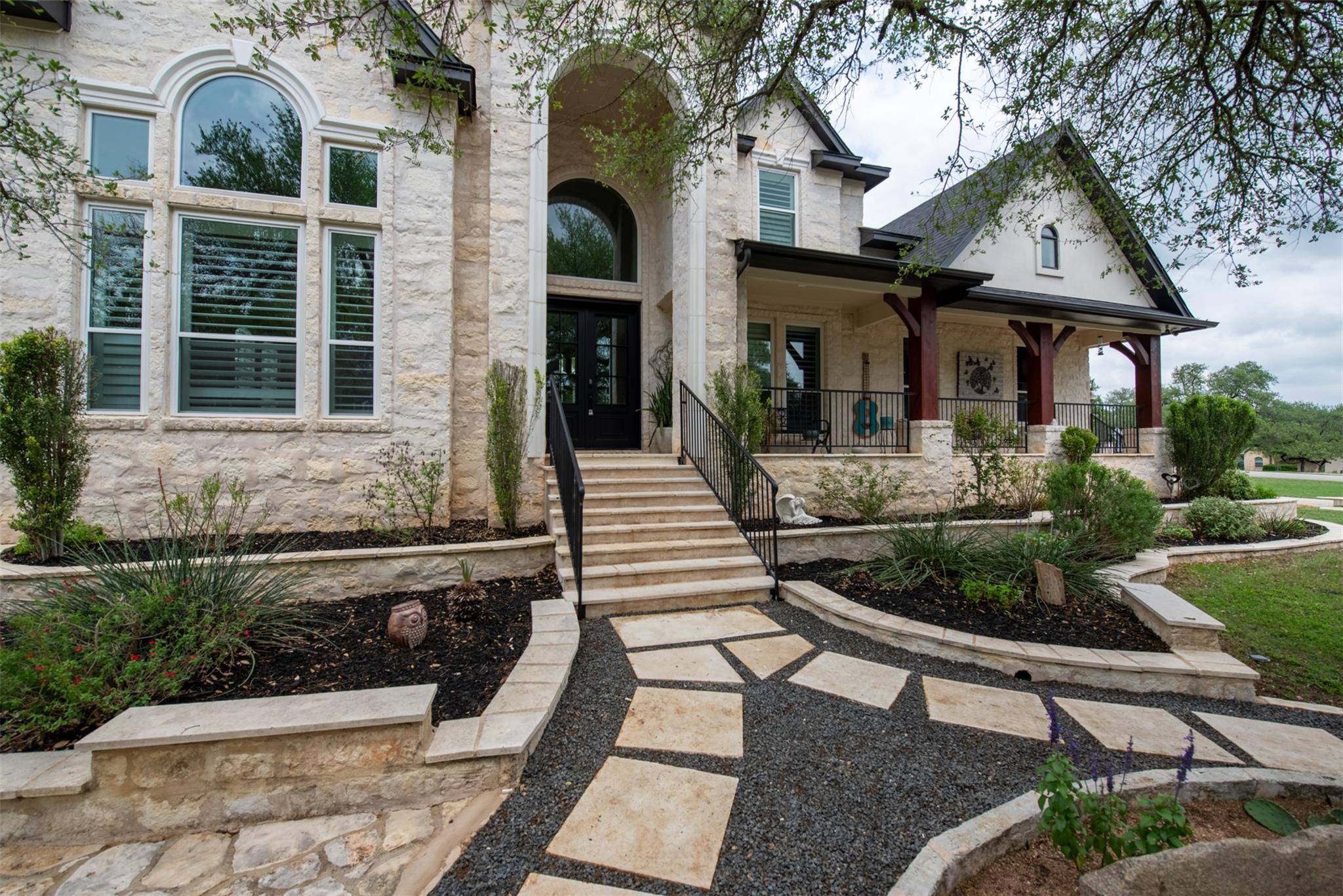 664 Ranchers Club LN, Driftwood, TX 78619