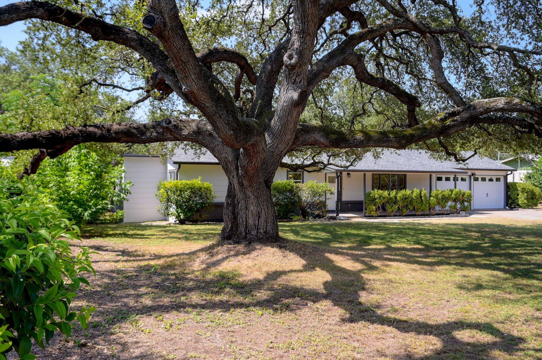 7611 Oak Hedge PL, Austin, TX 78745