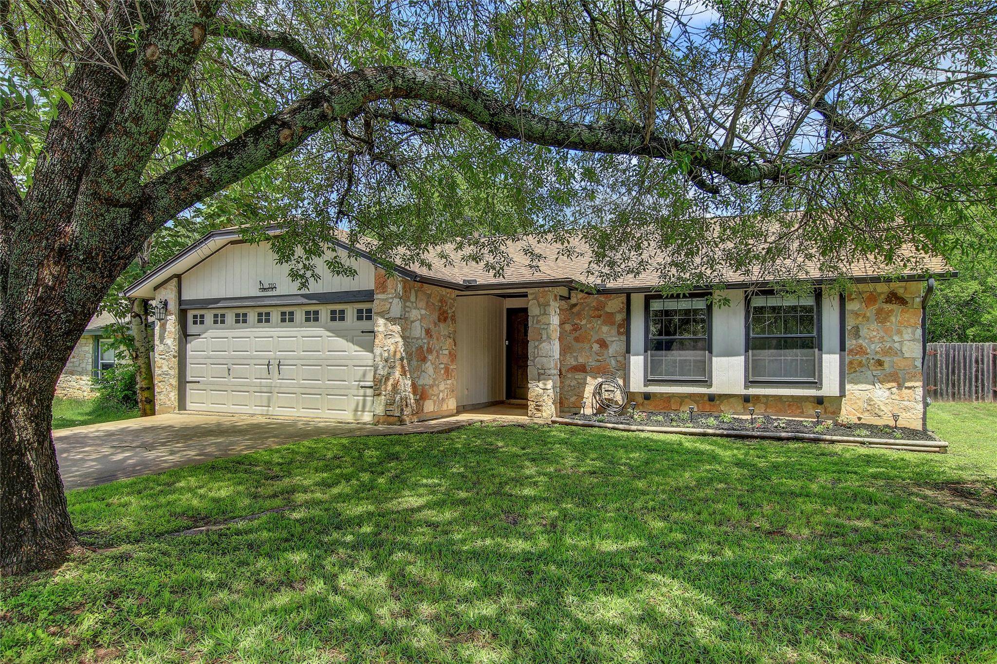 3512 Cornerstone ST, Round Rock, TX 78681
