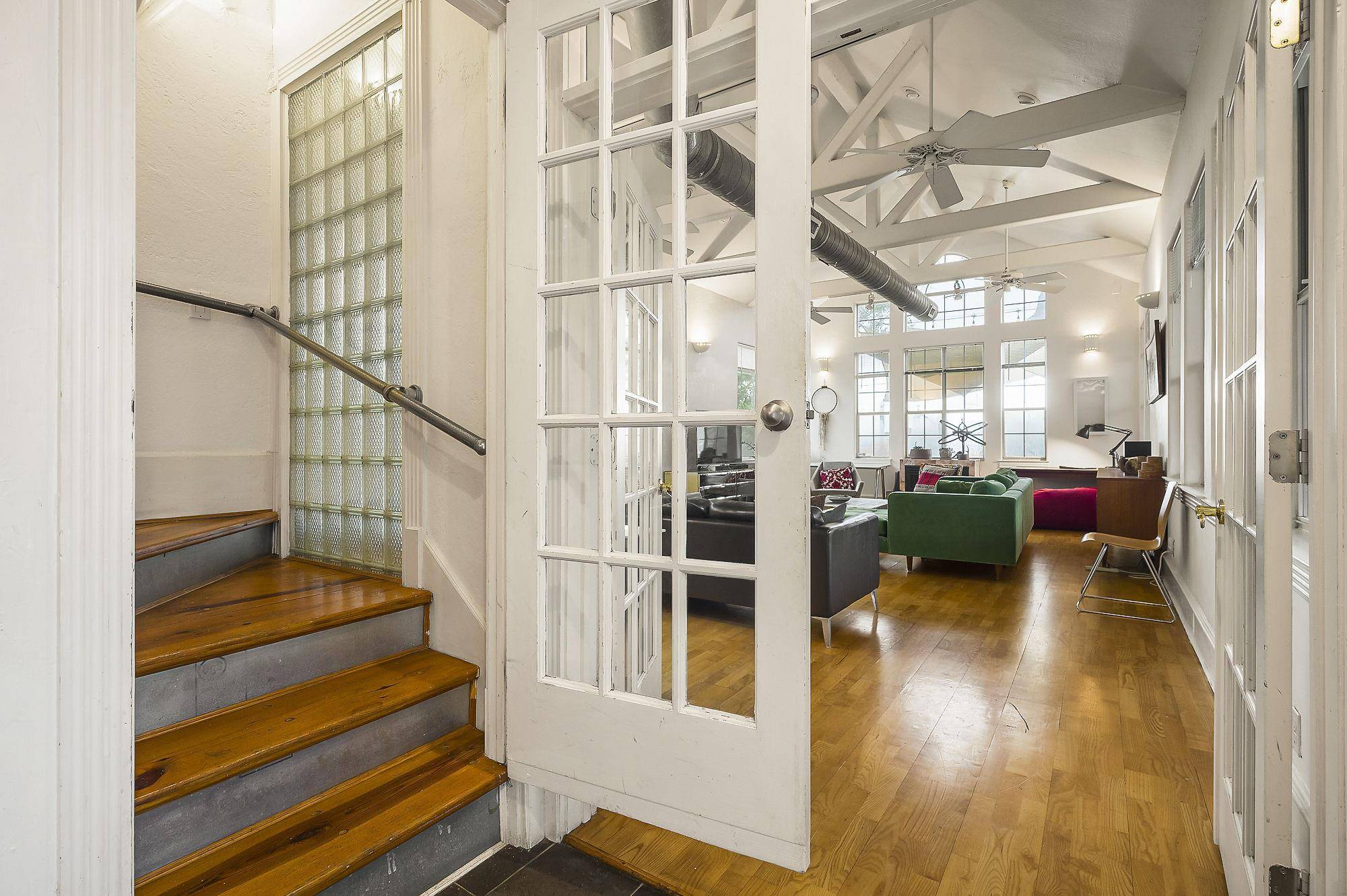 1007 E 8th ST, Austin, TX 78702