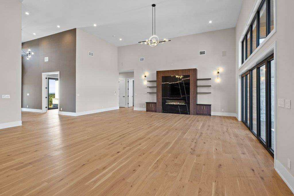 583 Comanche RDG, Round Mountain, TX 78663