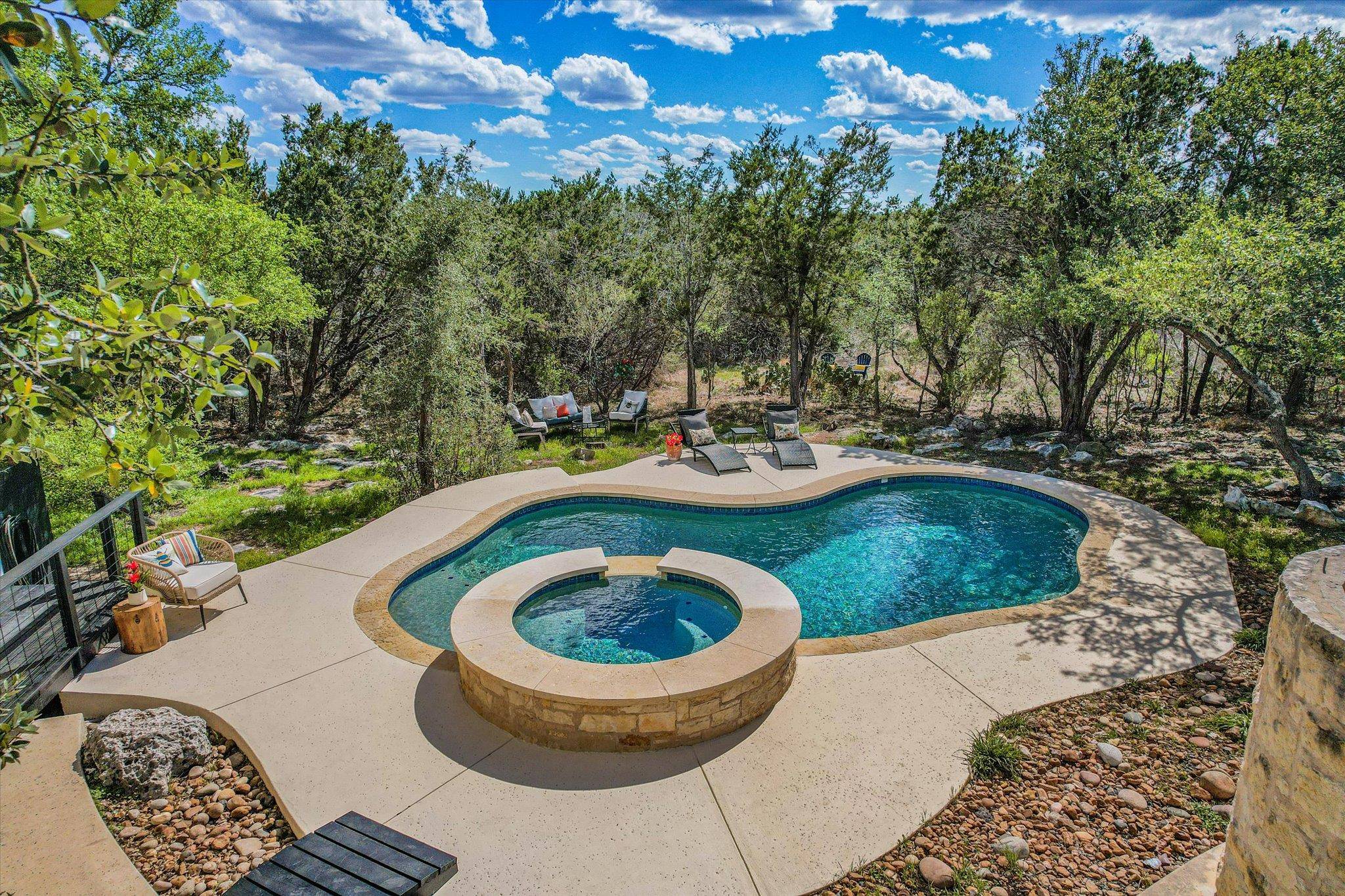 335 Deer Creek DR, San Marcos, TX 78666