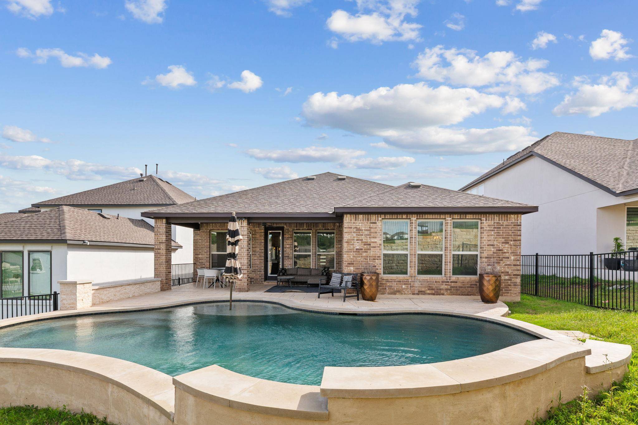 1404 Castalo LN, Leander, TX 78641