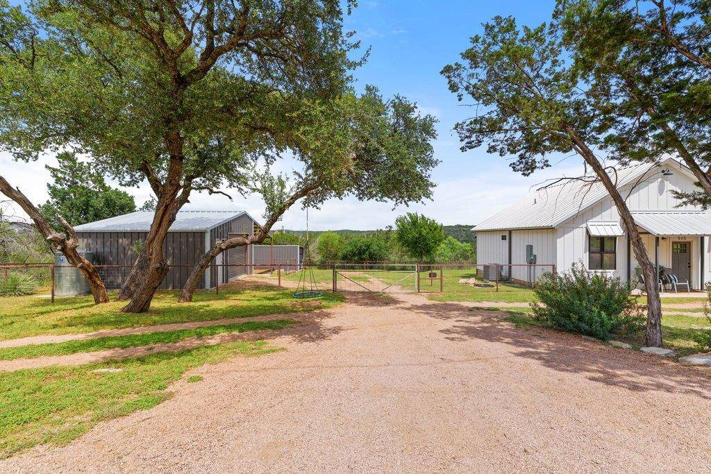 505 Broken Arrow DR, Spicewood, TX 78669