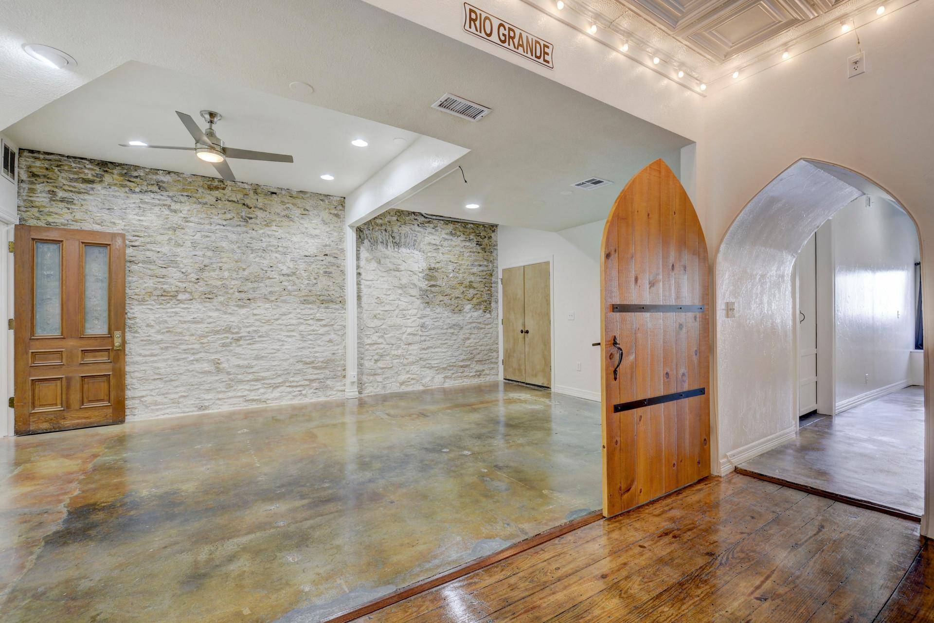 503 Neches ST, Austin, TX 78701