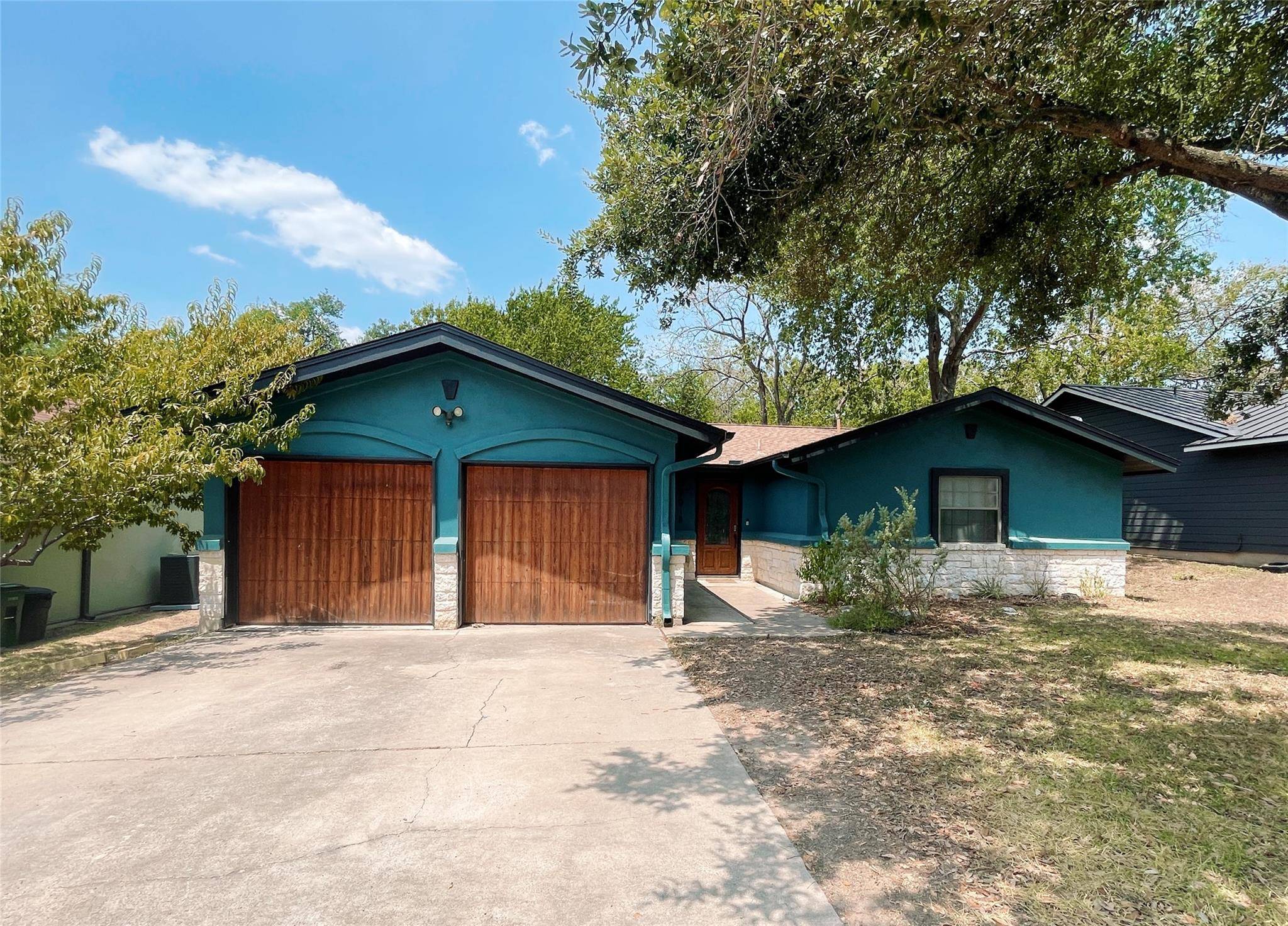 7018 Crosswood DR, Austin, TX 78745