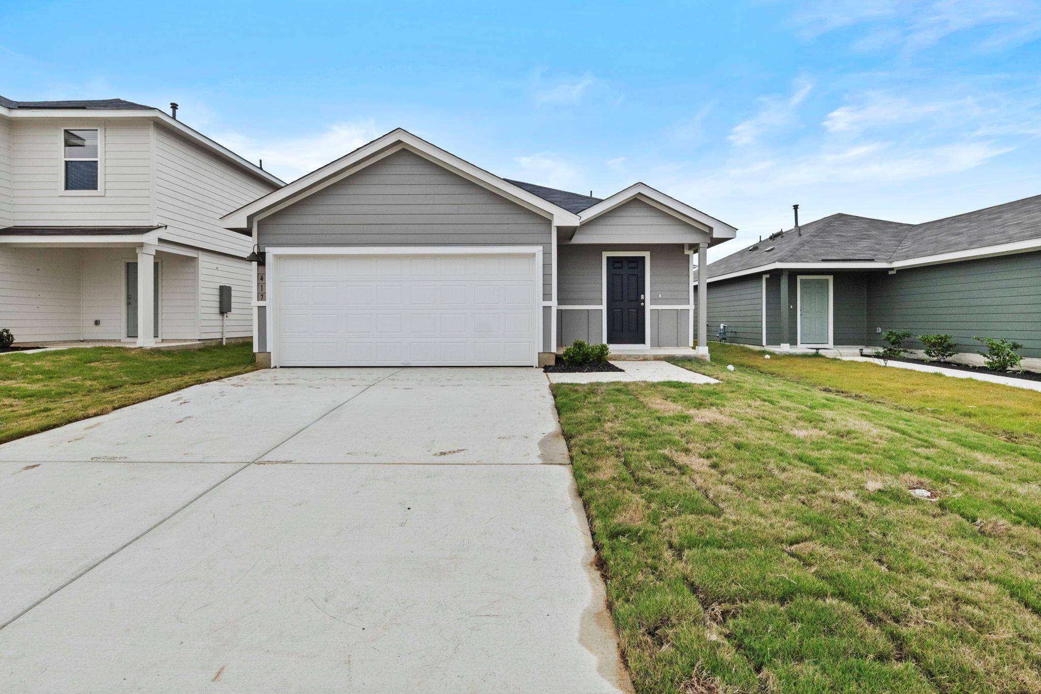 417 Low Pasture TRL, Maxwell, TX 78656