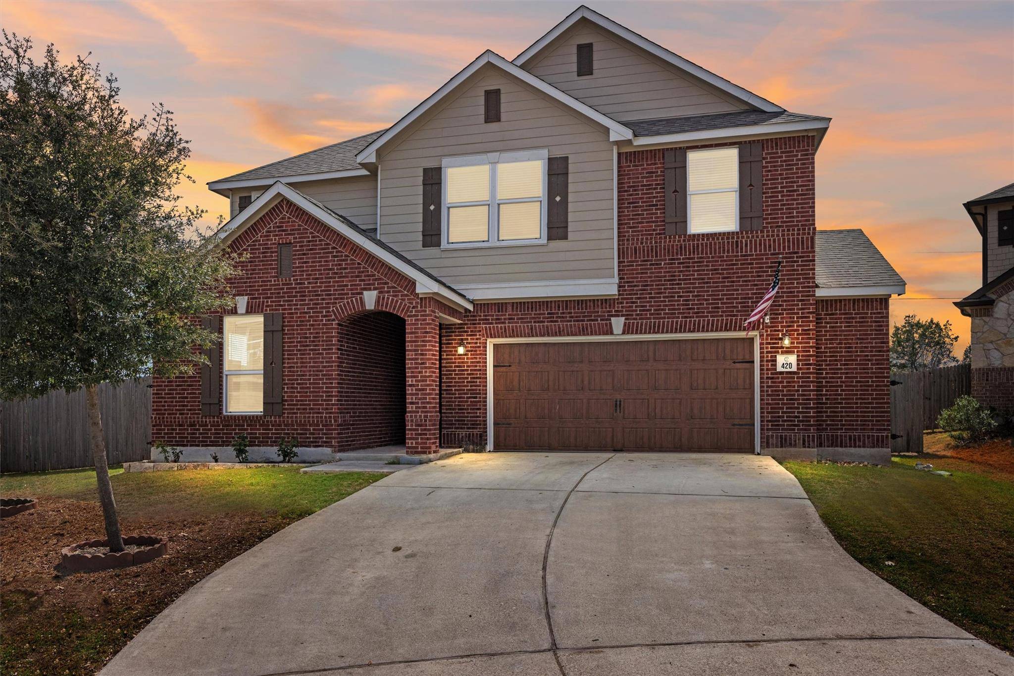 420 Conestoga DR, Kyle, TX 78640