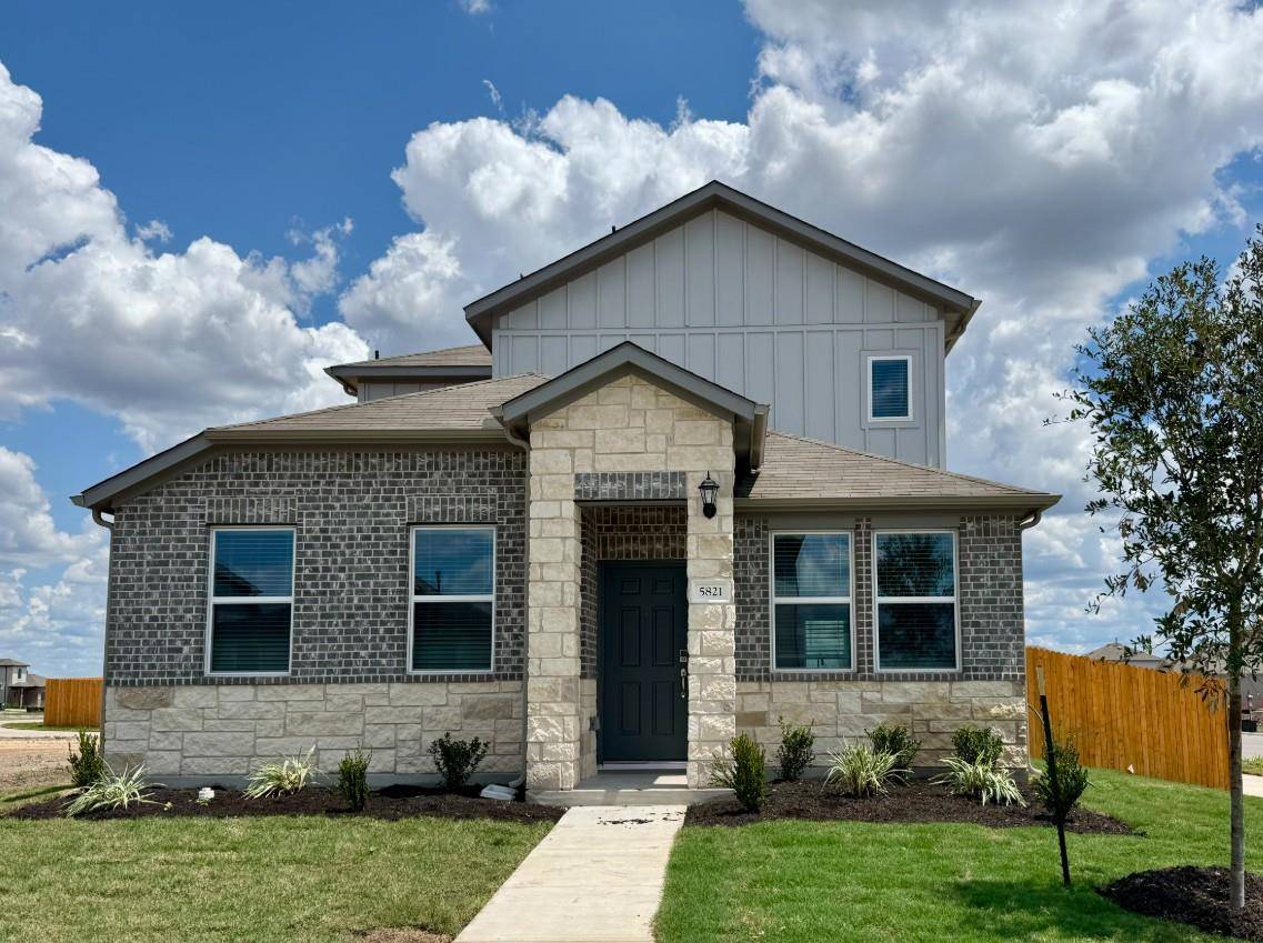 5821 Jennifer Pasture PATH, Del Valle, TX 78617