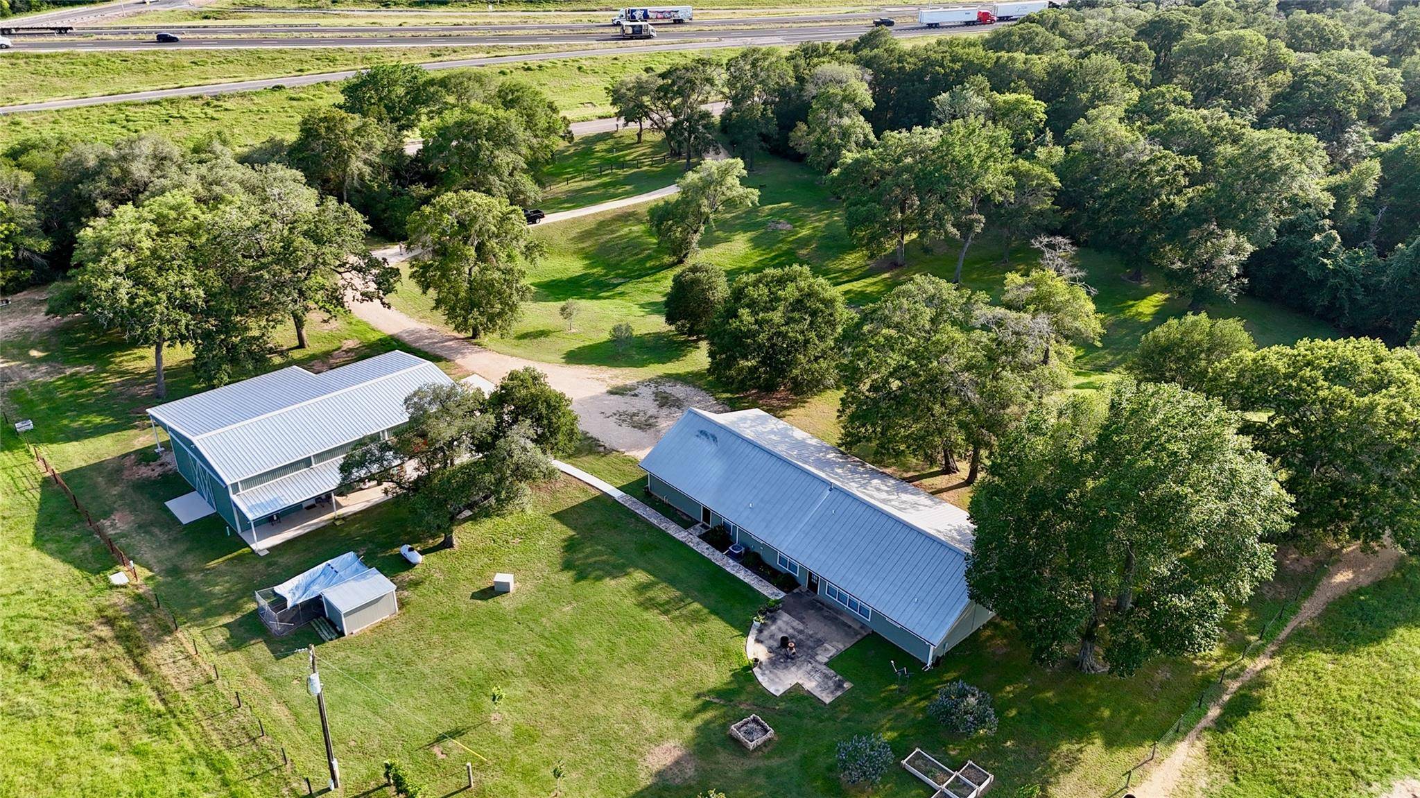 3545 E I 10 Frontage RD, Schulenburg, TX 78956