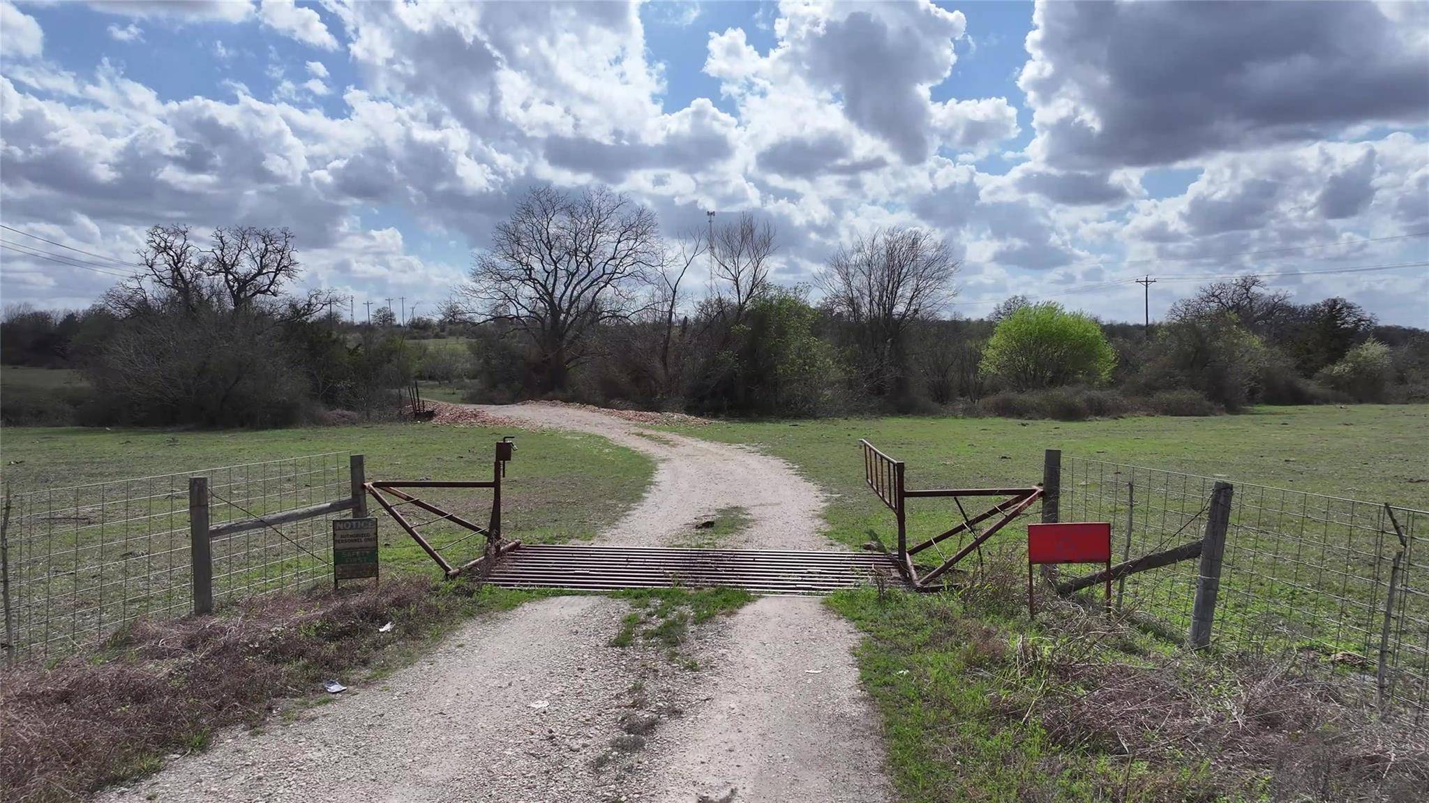 TBD FM 2440, Giddings, TX 78942