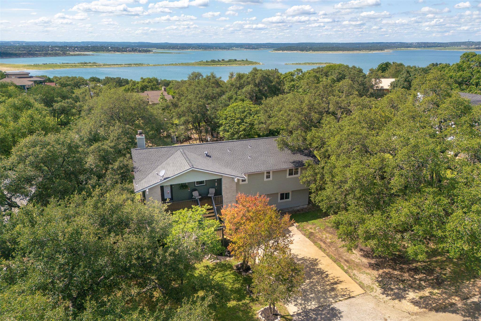 1215 Amanda DR, Canyon Lake, TX 78133