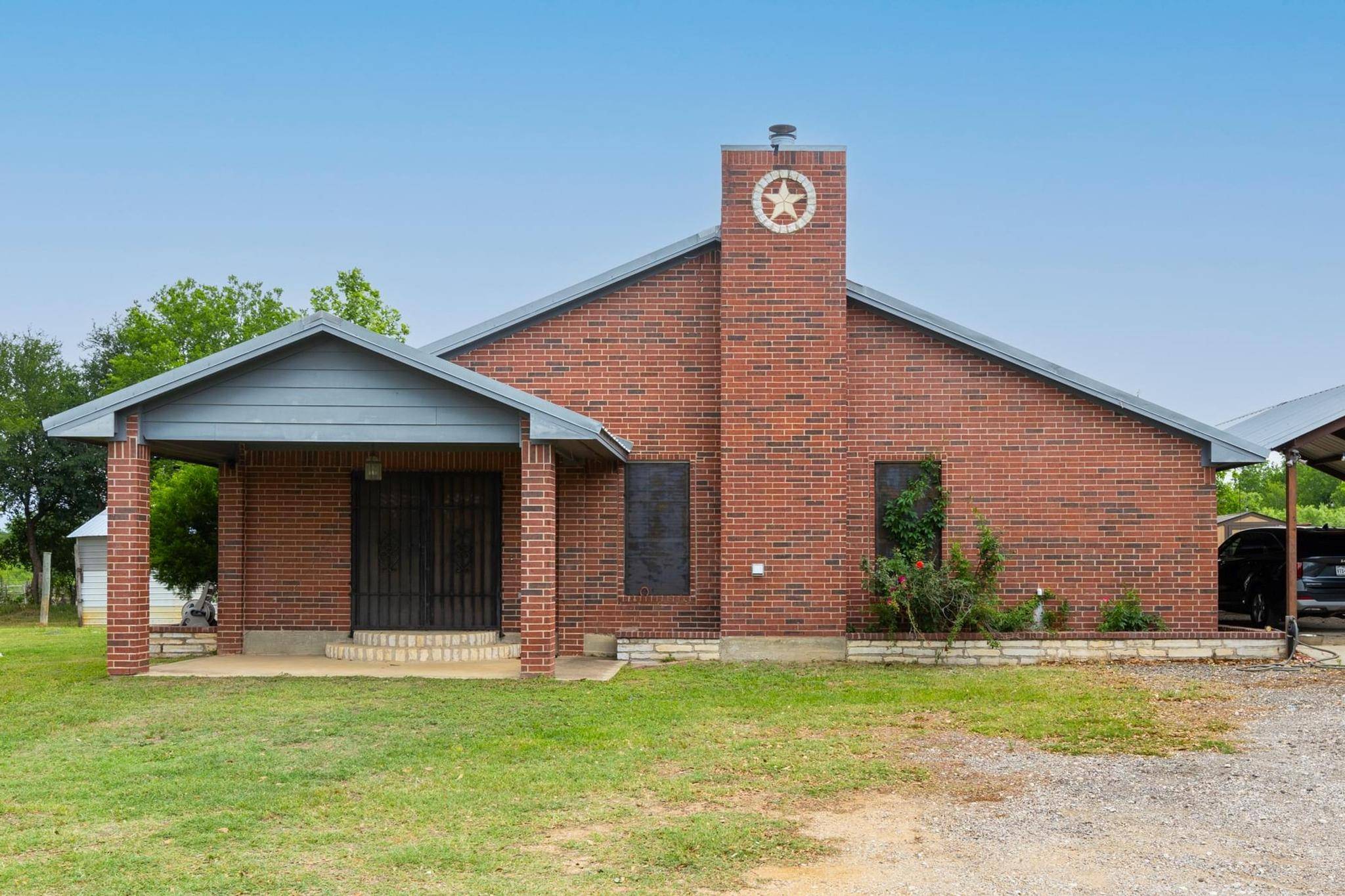 176 Old Lexington RD #C, Elgin, TX 78621