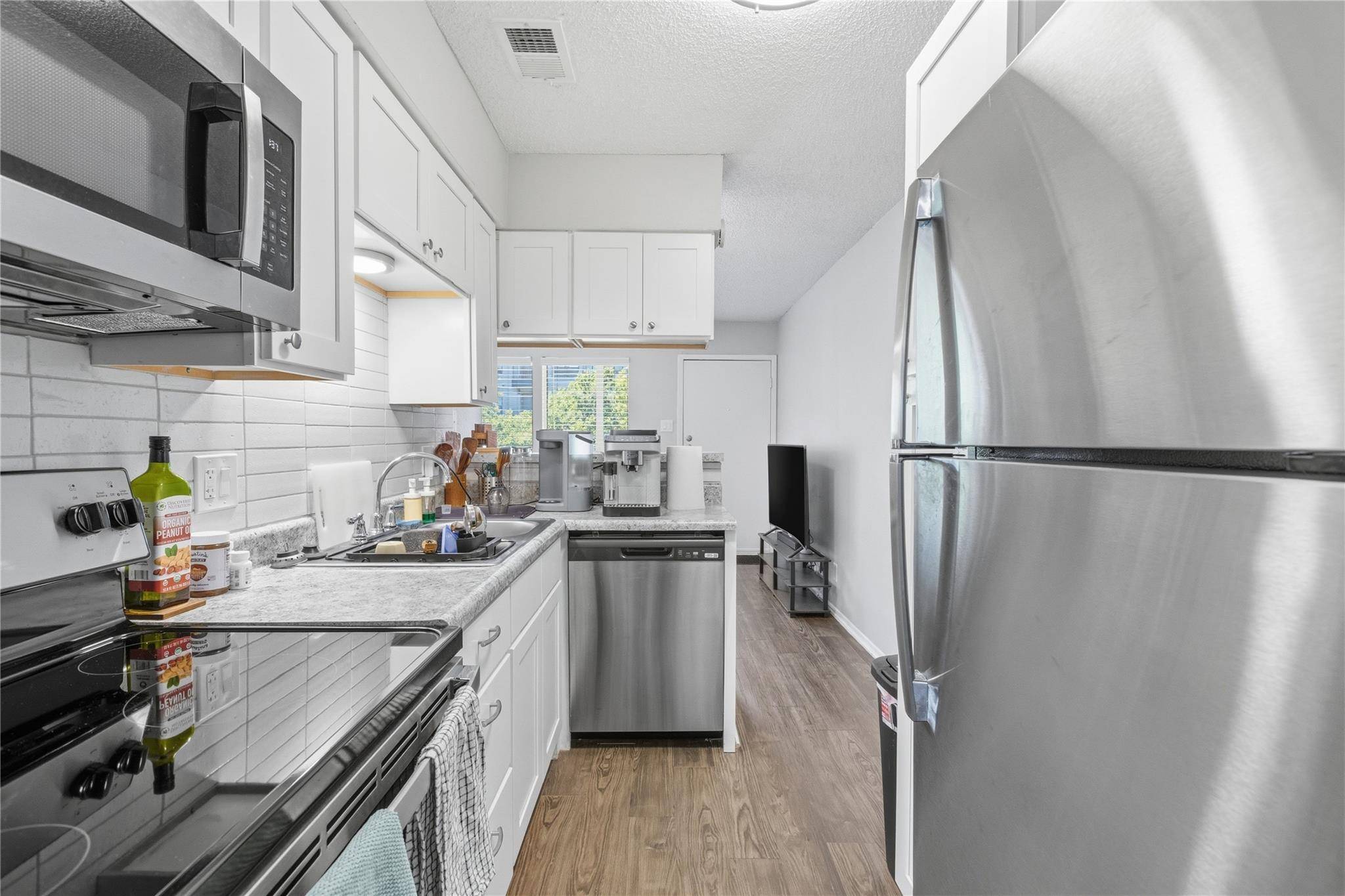 2801 Hemphill PARK #A303, Austin, TX 78705