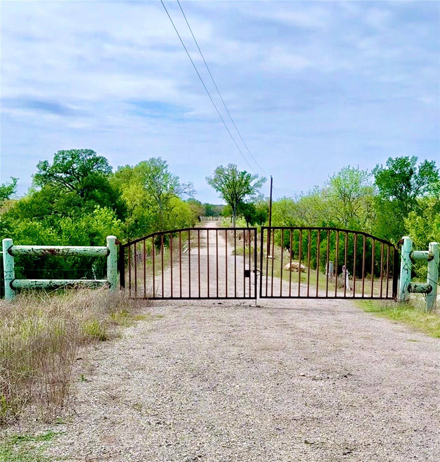 9024 Lockwood Springs RD, Manor, TX 78653