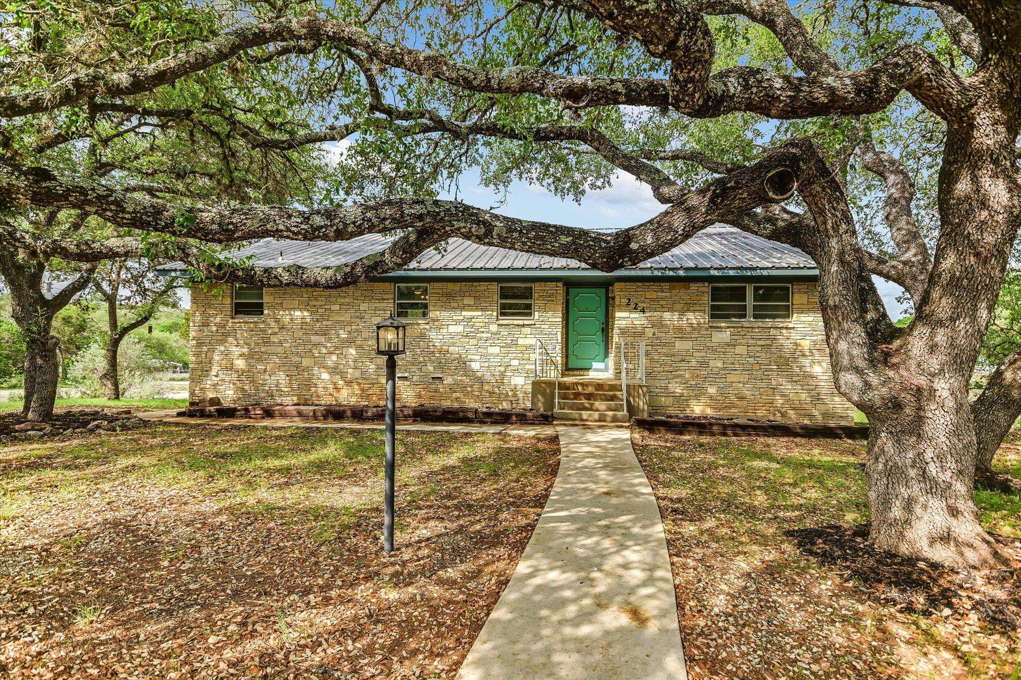 224 Circle HVN, Canyon Lake, TX 78133