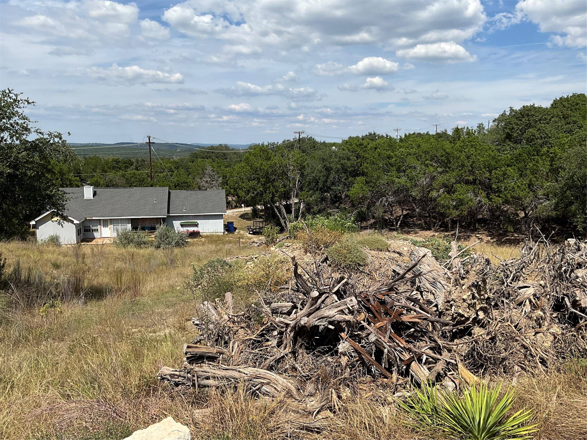 20904, 20906 Tomahawk ST, Lago Vista, TX 78645