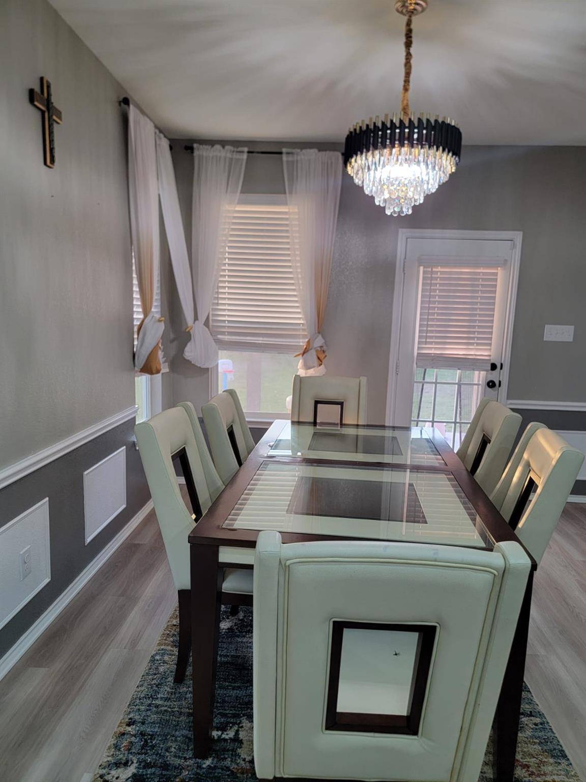 429 Unforgiven LN, Jarrell, TX 76537