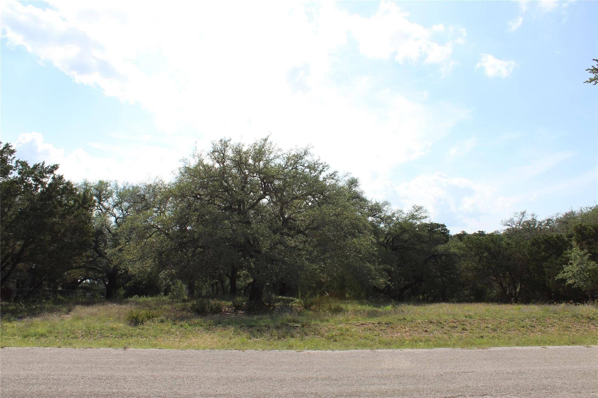 6708 Bar K Clubhouse CT, Lago Vista, TX 78645