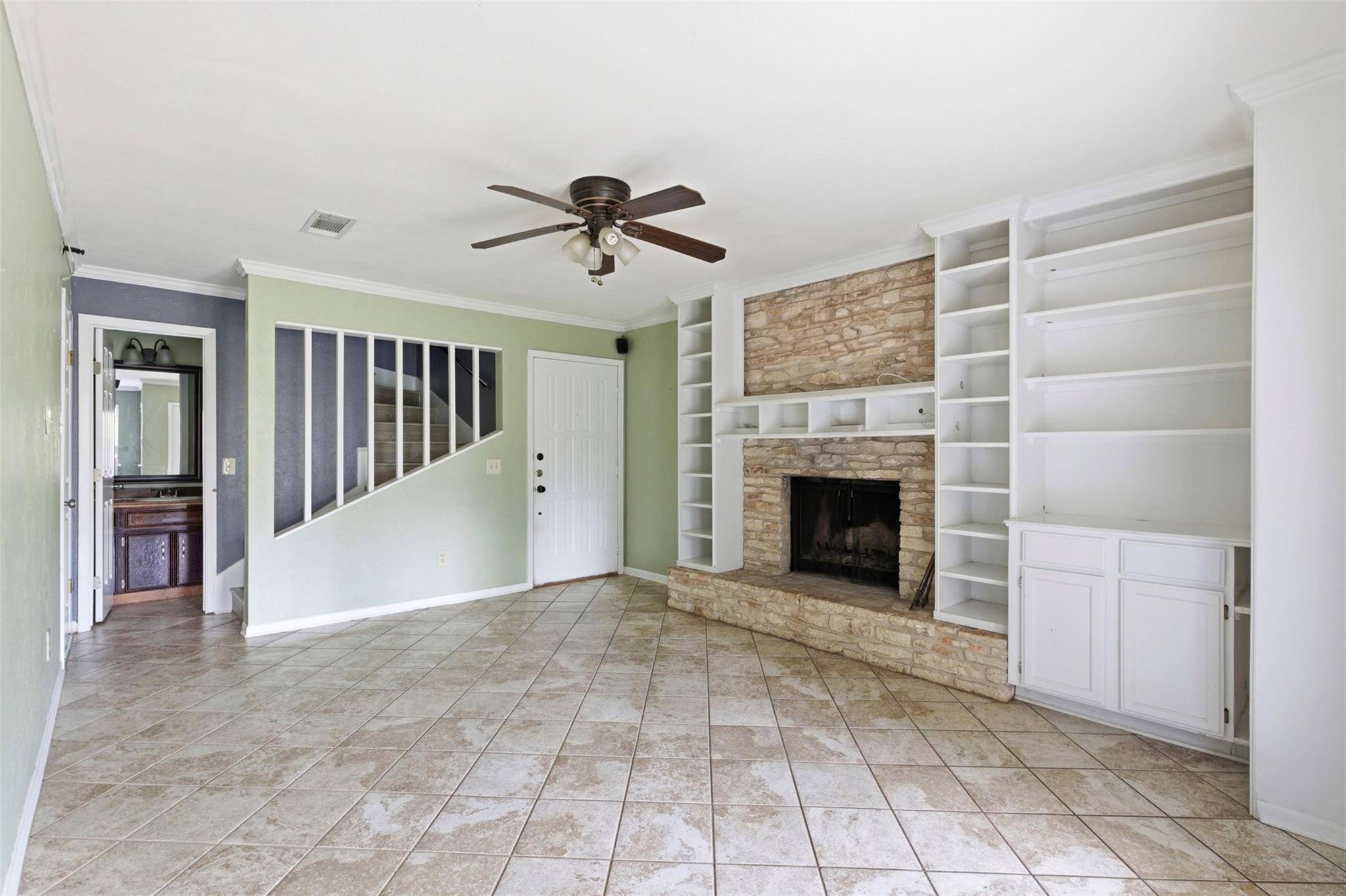 105 Norwood DR #A/B, Georgetown, TX 78628