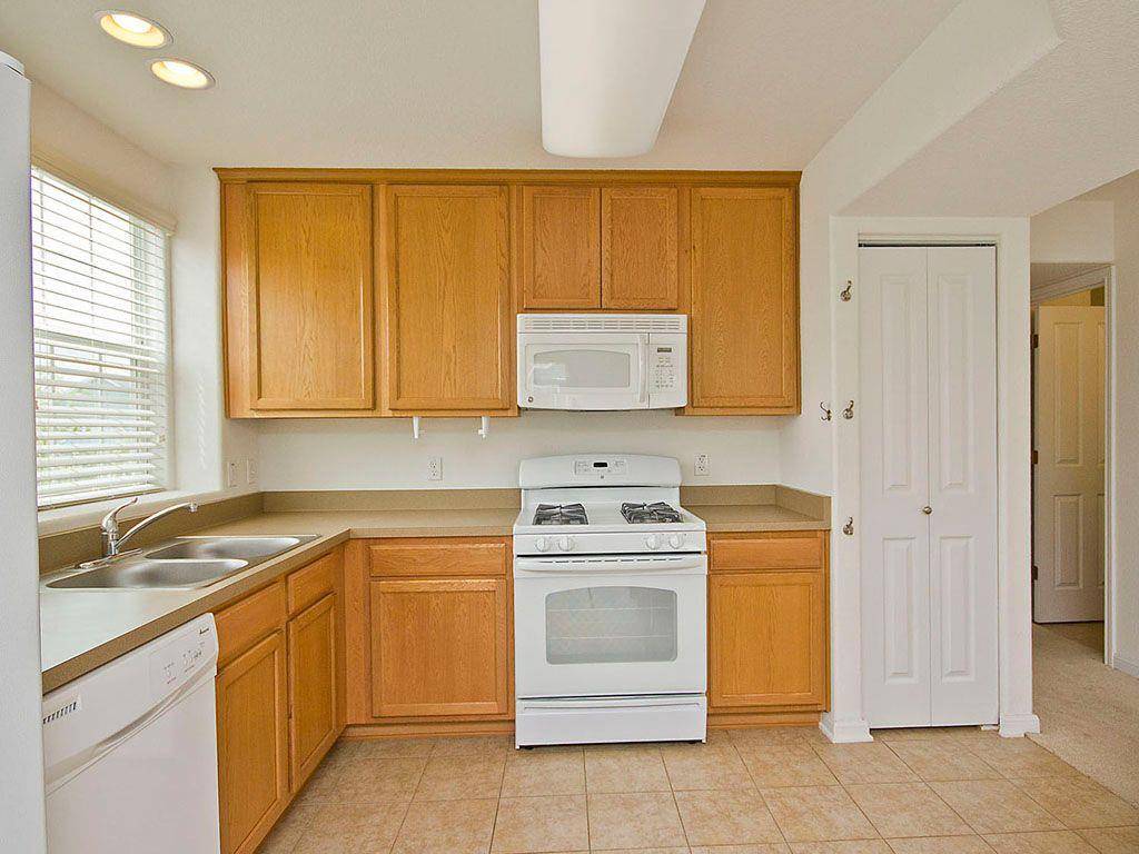 124 Trestle Tree ST #AB, San Marcos, TX 78666
