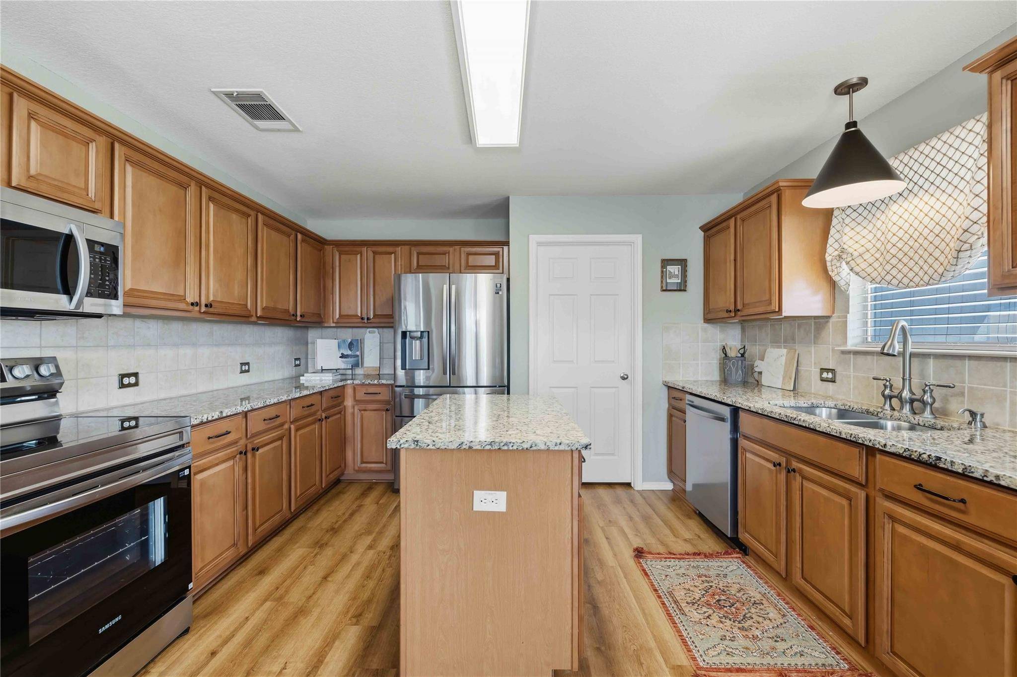 12301 Dwight Eisenhower ST, Manor, TX 78653
