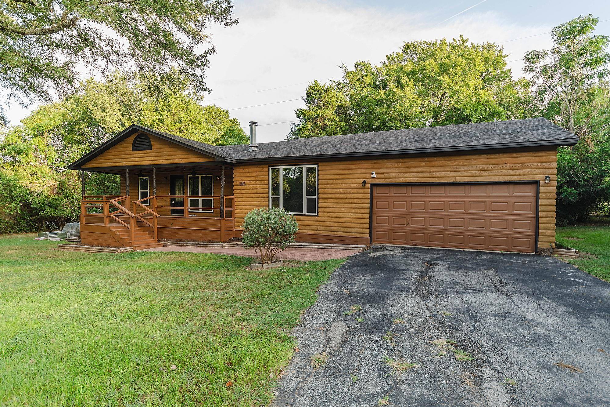 188 W Kaanapali LN, Bastrop, TX 78602