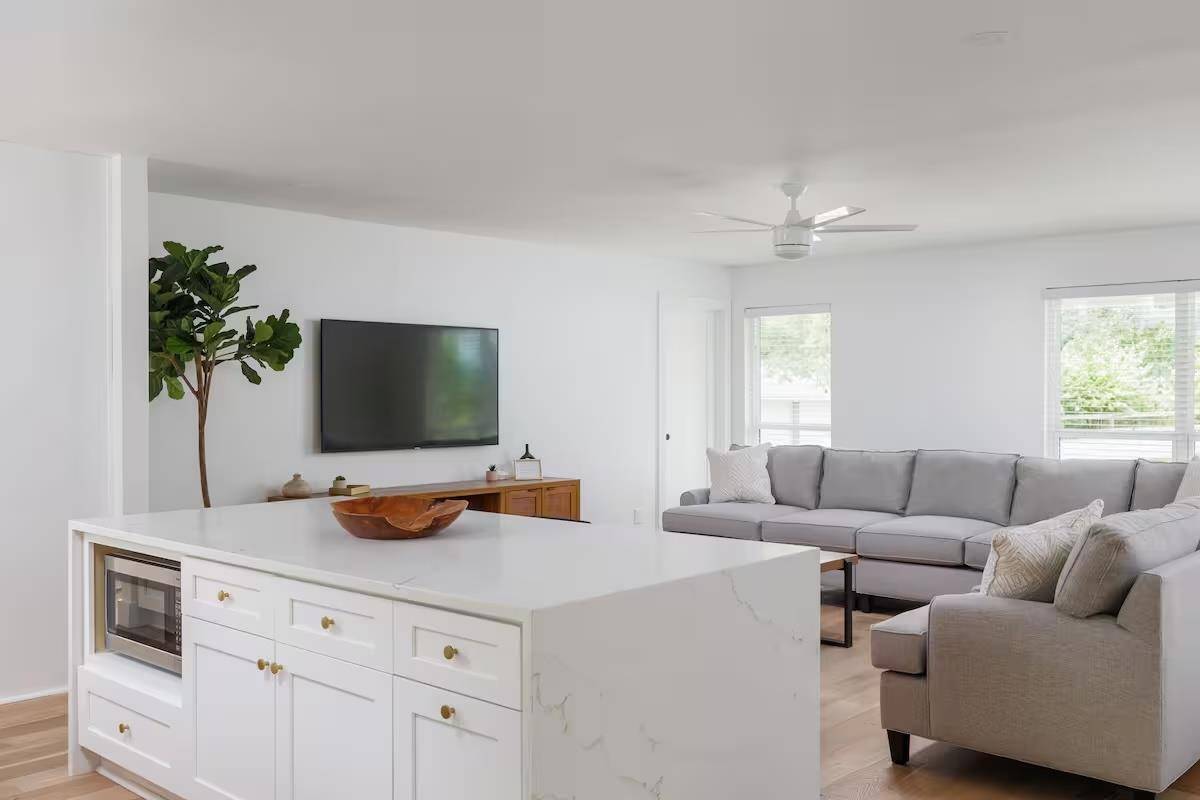 605 E Covington DR, Austin, TX 78753
