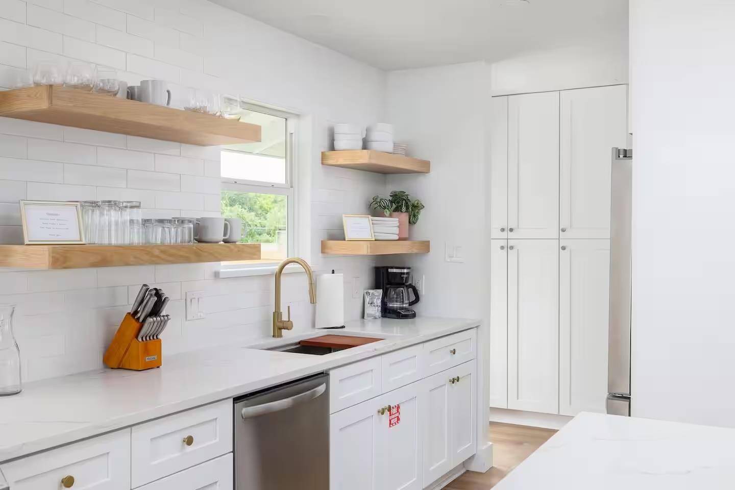 605 E Covington DR, Austin, TX 78753