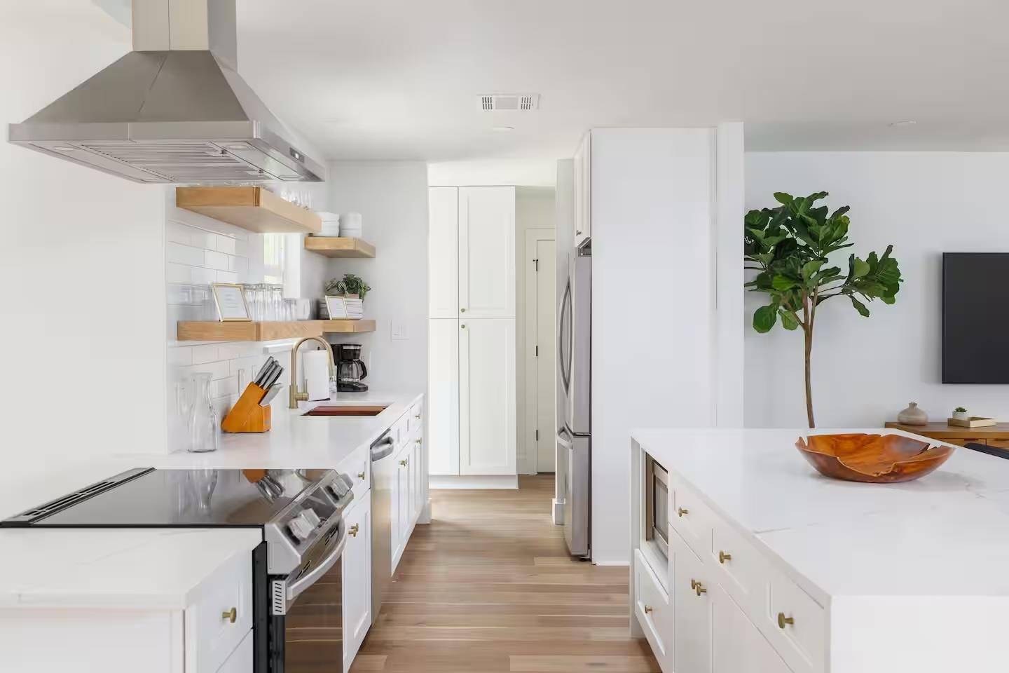 605 E Covington DR, Austin, TX 78753