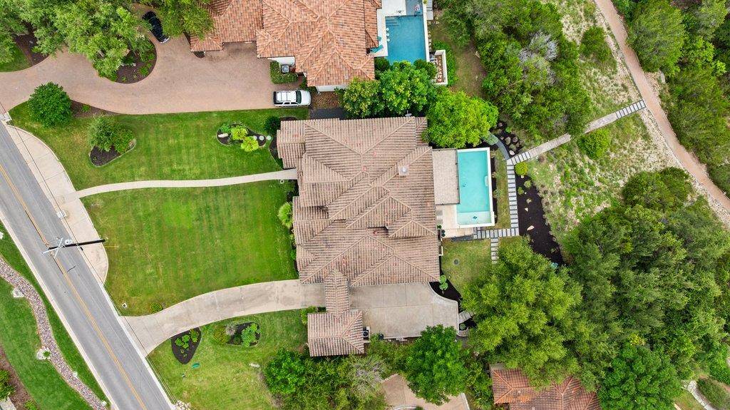 701 Hurst Creek RD, Lakeway, TX 78734