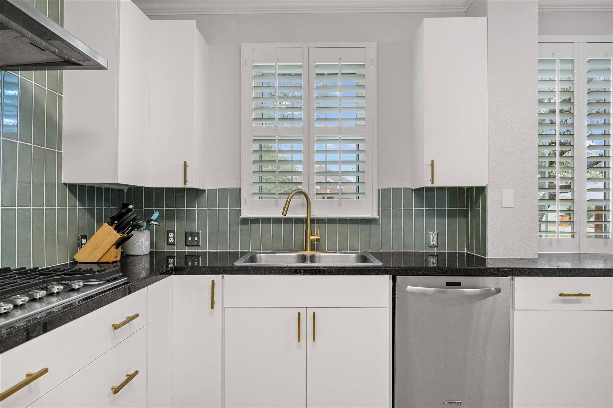 8610 Axis DR, Austin, TX 78749
