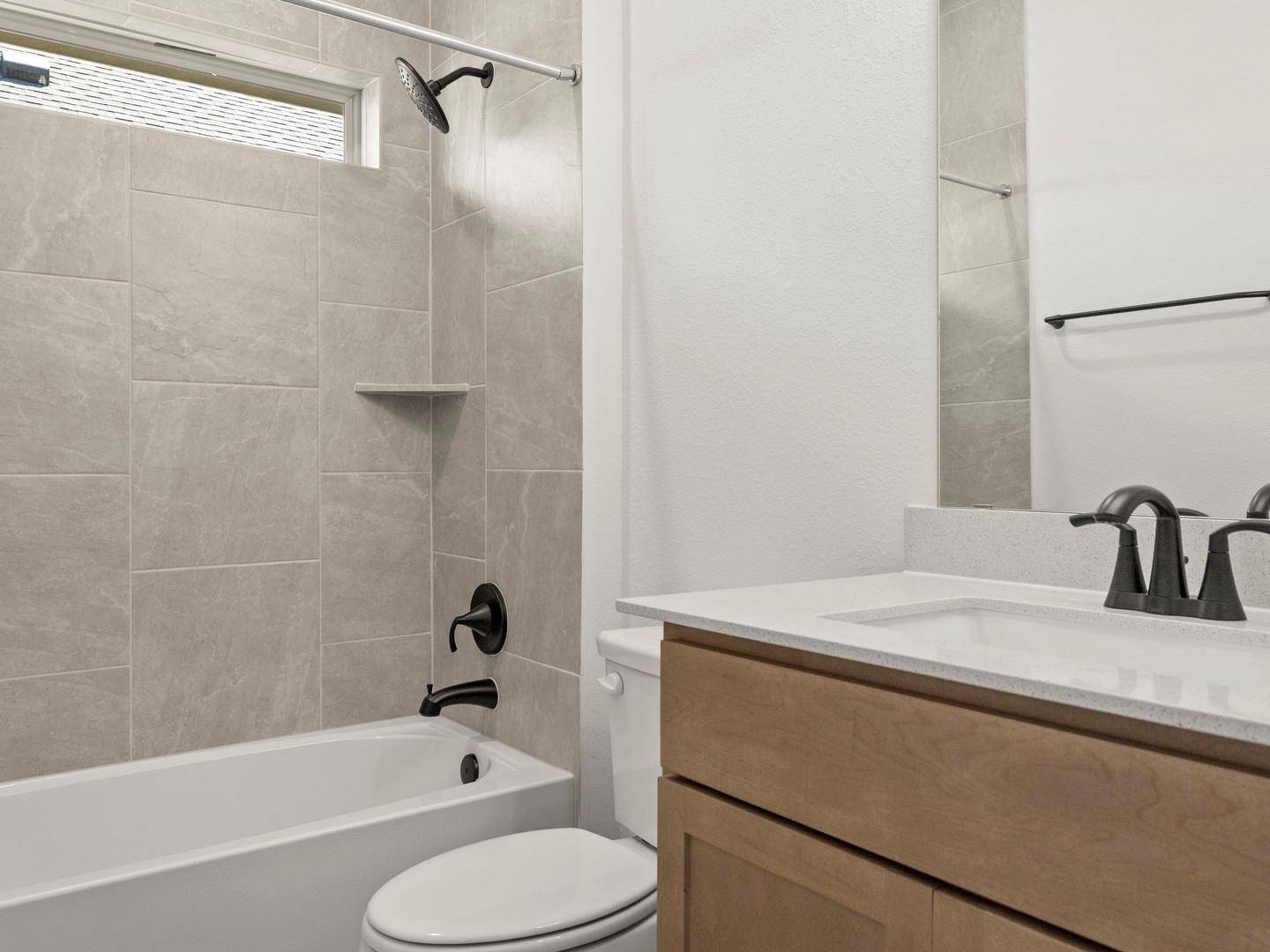 581 Biscayne Bay BND, Kyle, TX 78640
