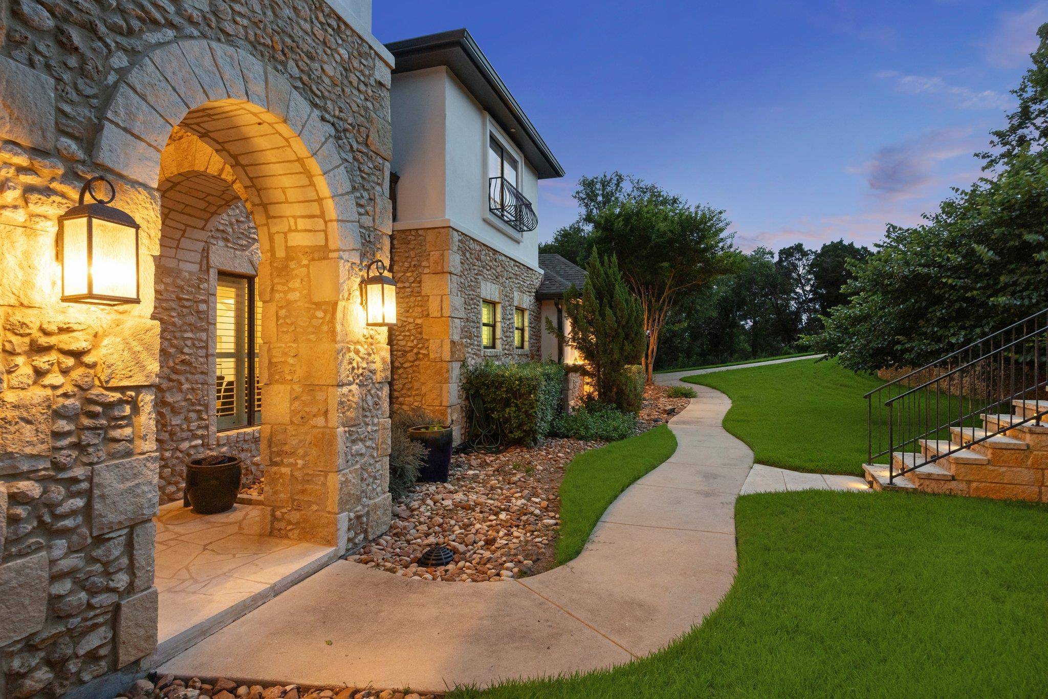 1100 High Lonesome ST, Leander, TX 78641
