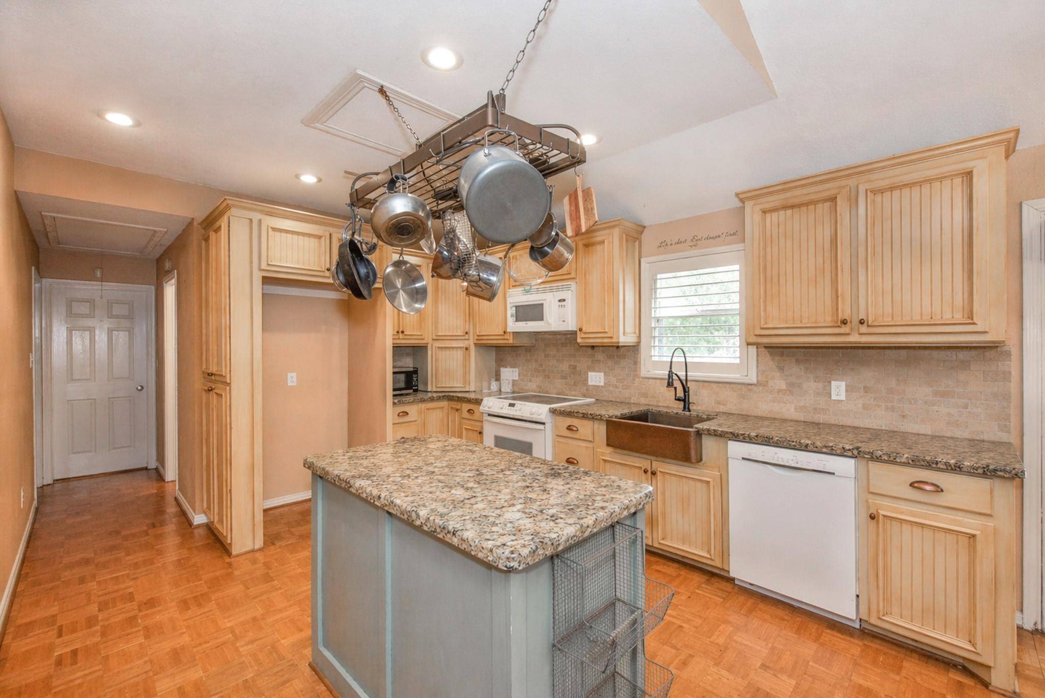 877 Hollow Bend, Caldwell, TX 77836