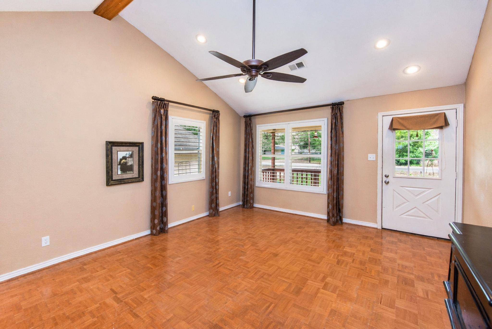 877 Hollow Bend, Caldwell, TX 77836