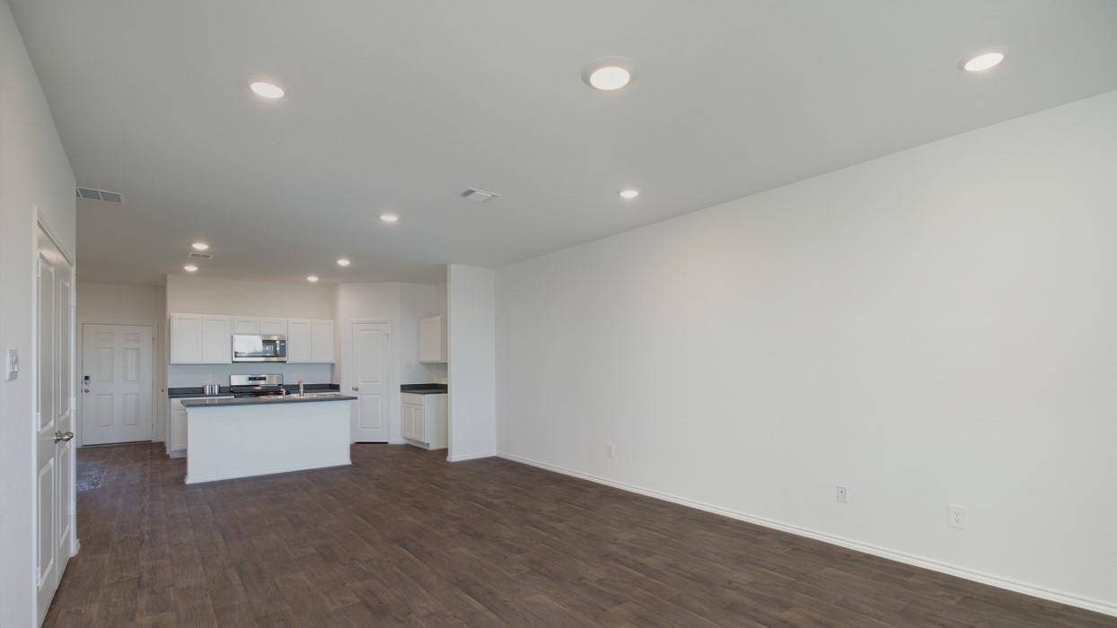 169 B HARRISON XING, Uhland, TX 78640