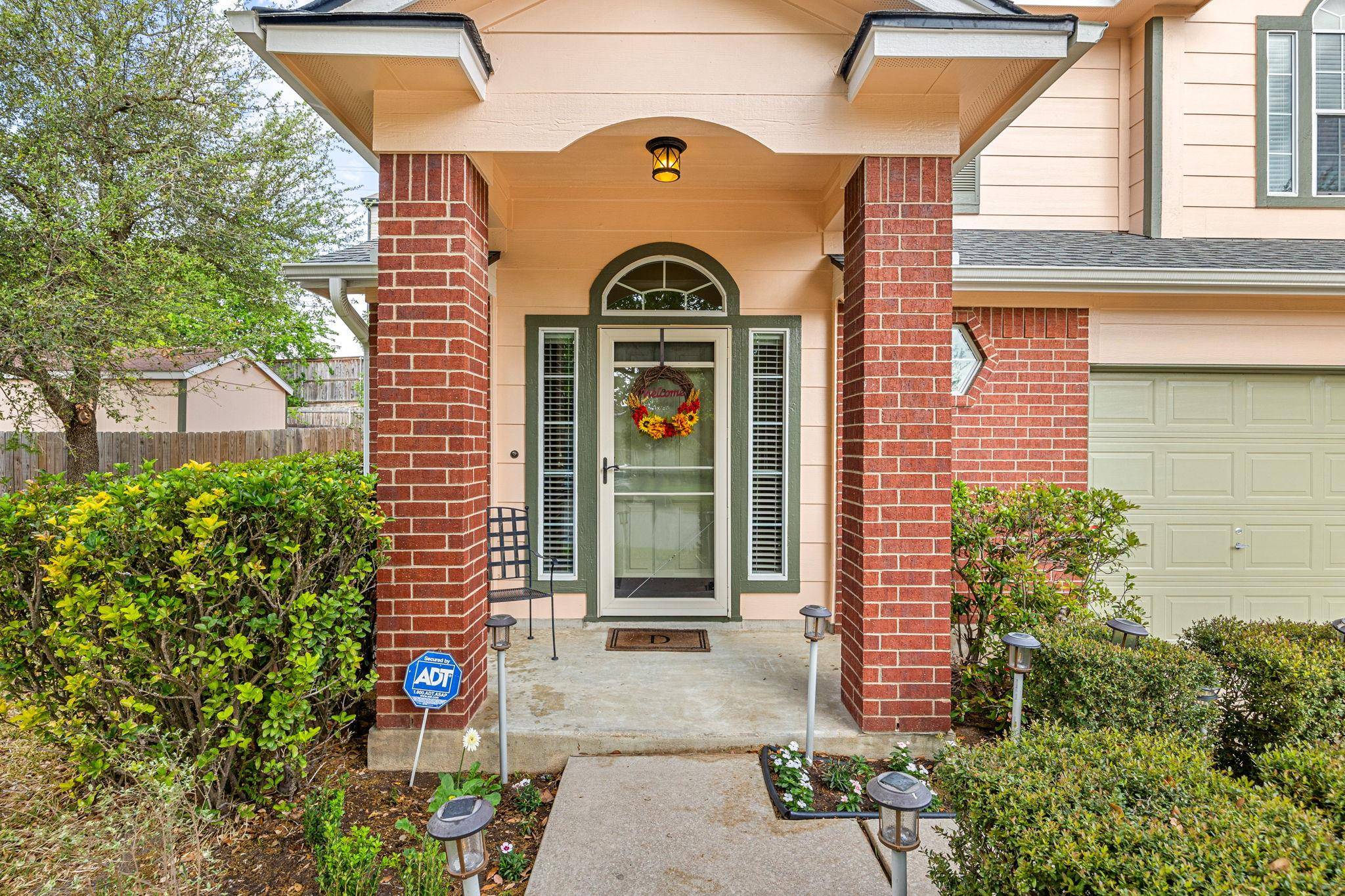 103 Little Lake RD, Hutto, TX 78634