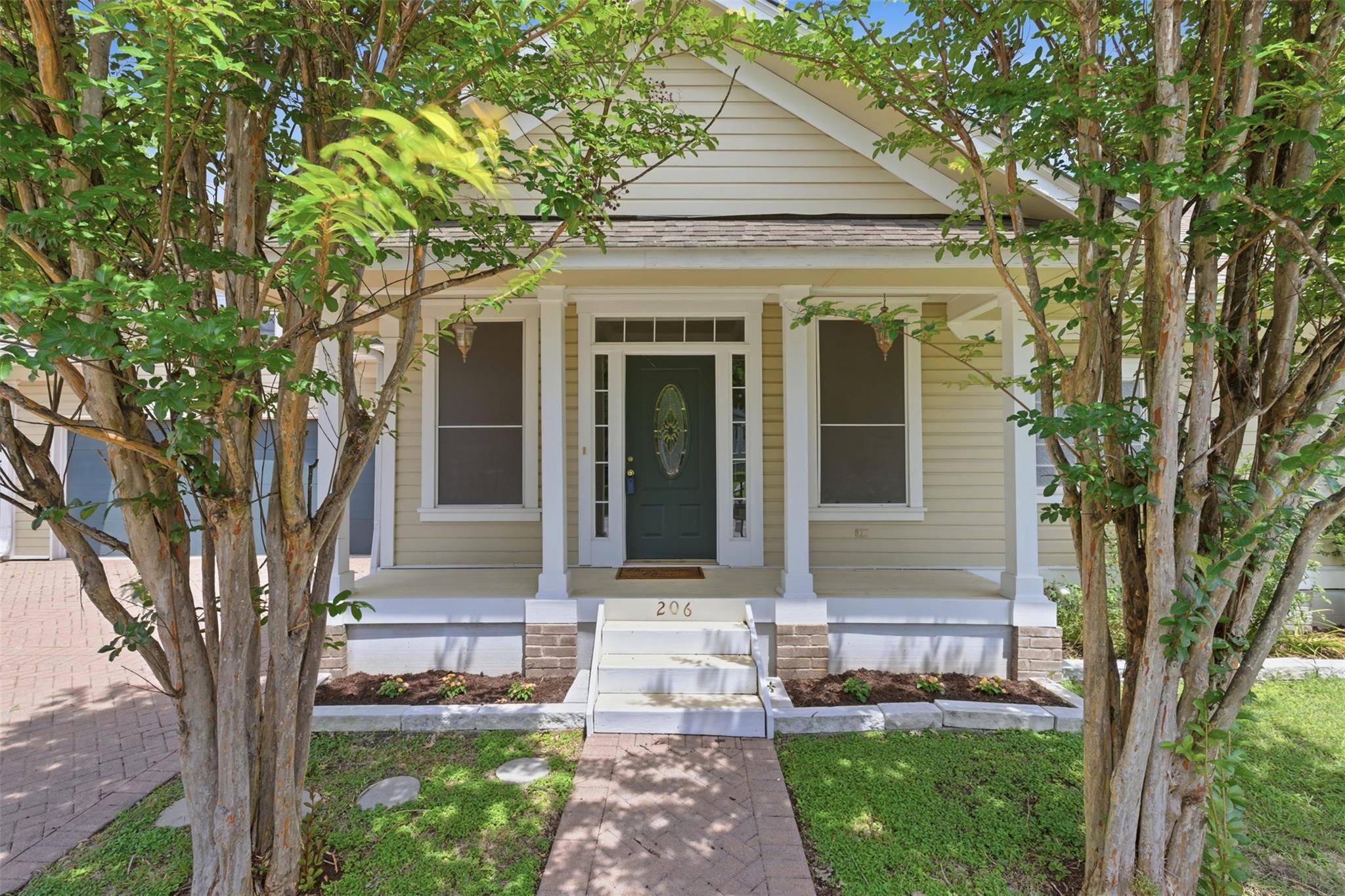 206 N Fm 1660, Hutto, TX 78634