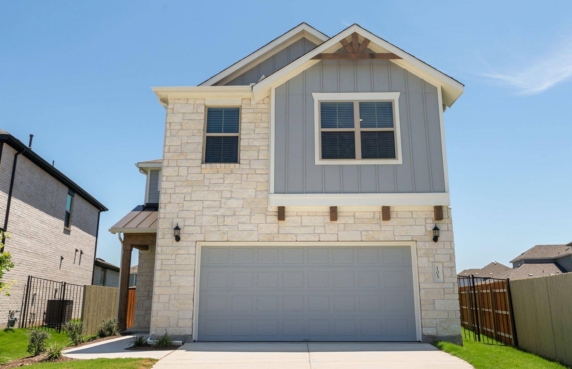 105 Amista DR, Liberty Hill, TX 78642