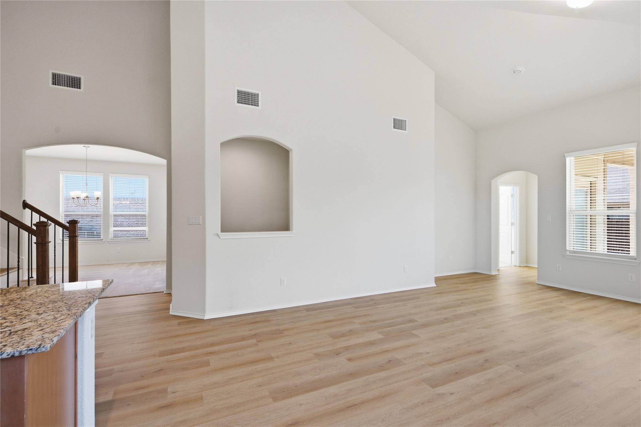 106 Barley Fork LN, Hutto, TX 78634