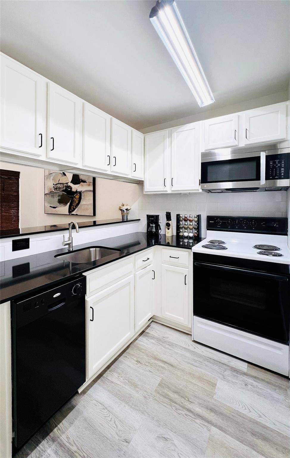 2815 Rio Grande ST #204, Austin, TX 78705