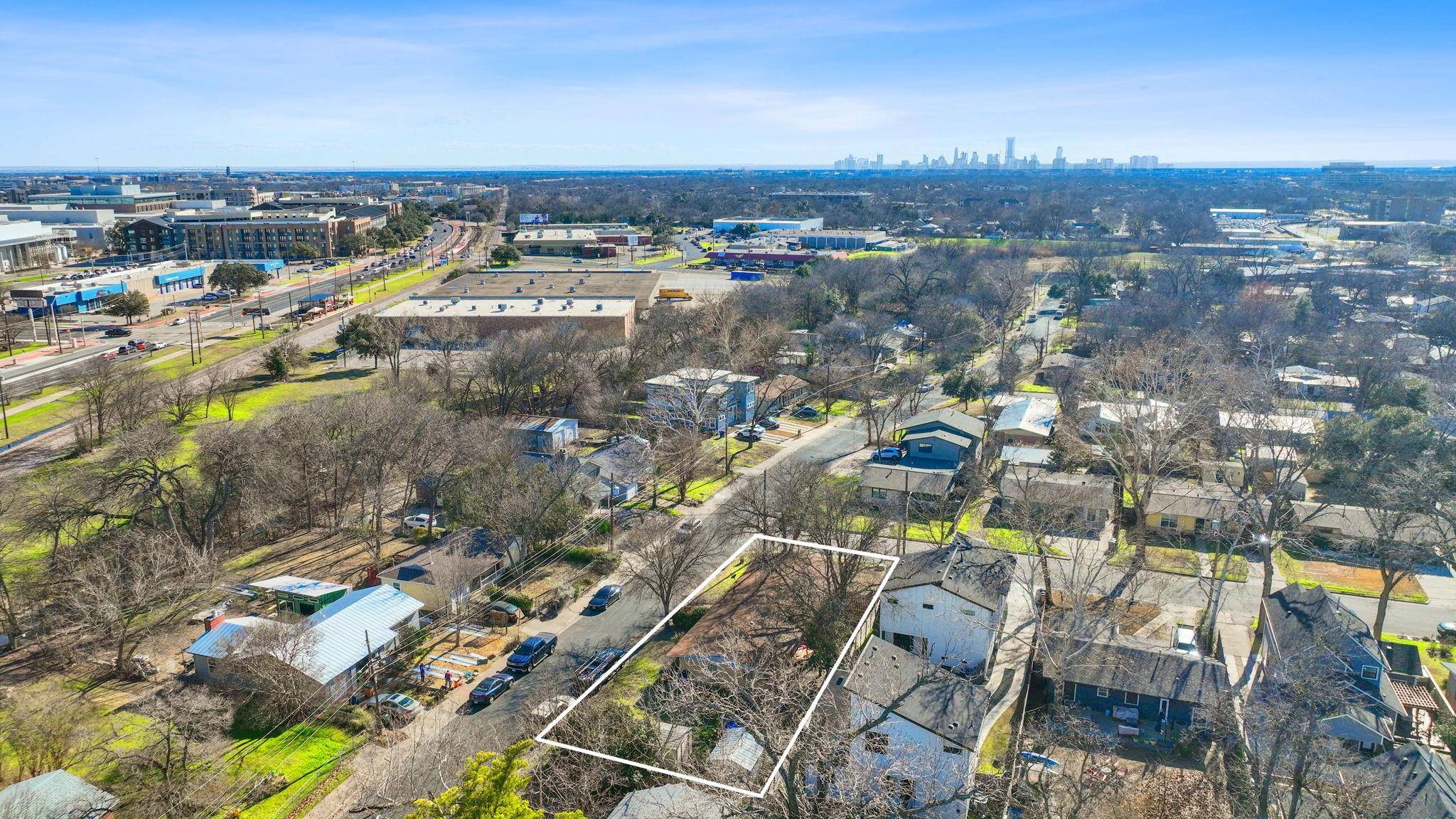 300 Irma, Austin, TX 78752
